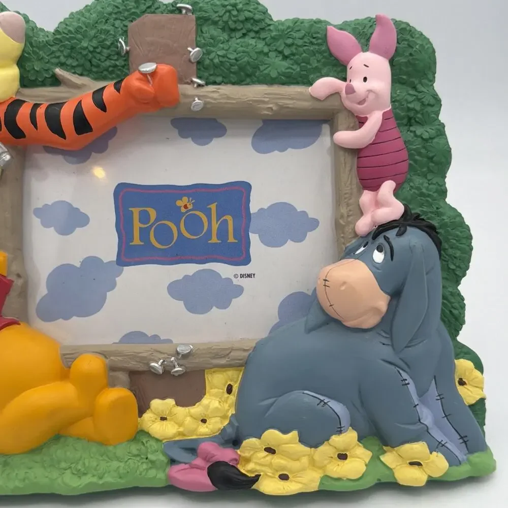 Vintage 90’s Disney Winnie The Pooh 3D Picture Photo Frame Tigger Piglet Eeyore
